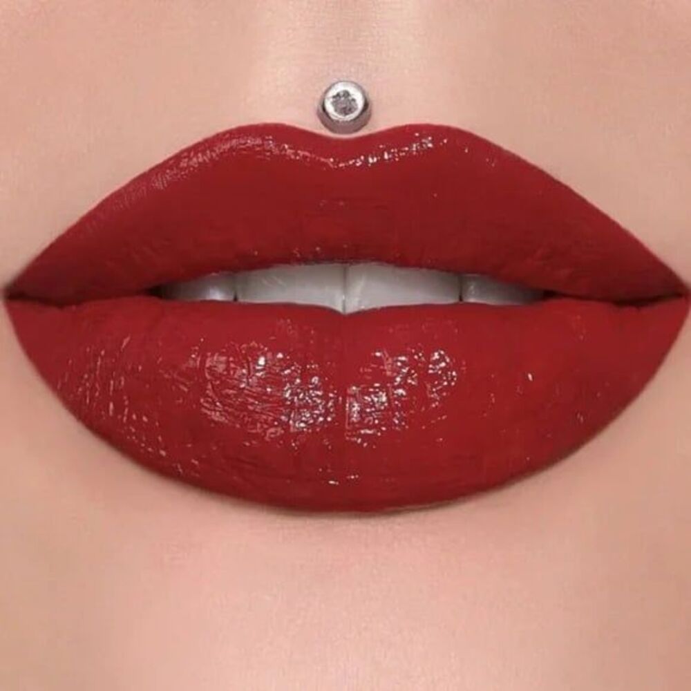 Jeffree Star Supreme Gloss Wifey